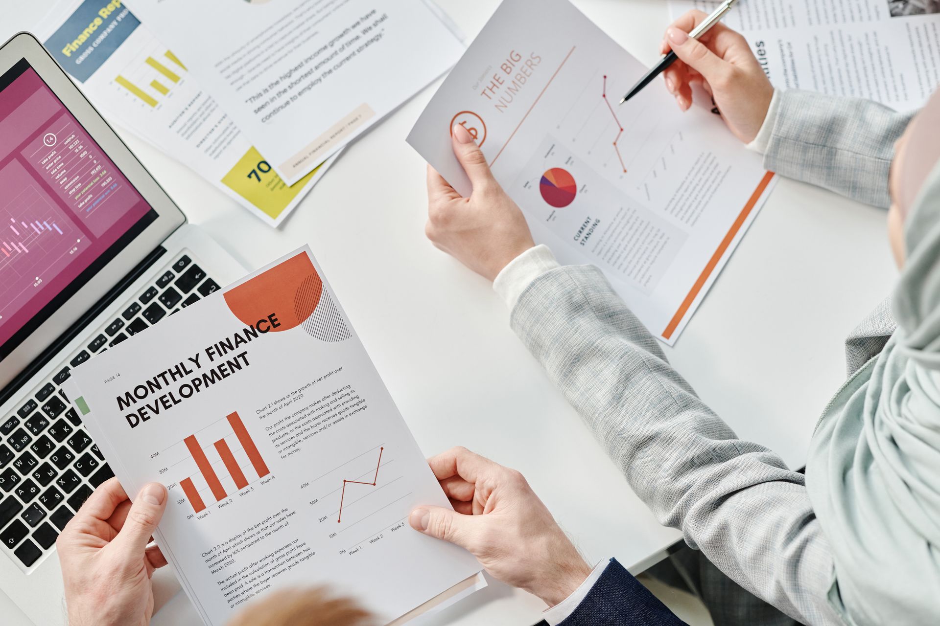 Copy paper Singapore used for printed business reports, office documents and everyday workplace paperwork